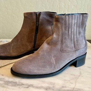 NEW!! Aquatalia Oribell Grey Suede Weatherproof Ankle Boots